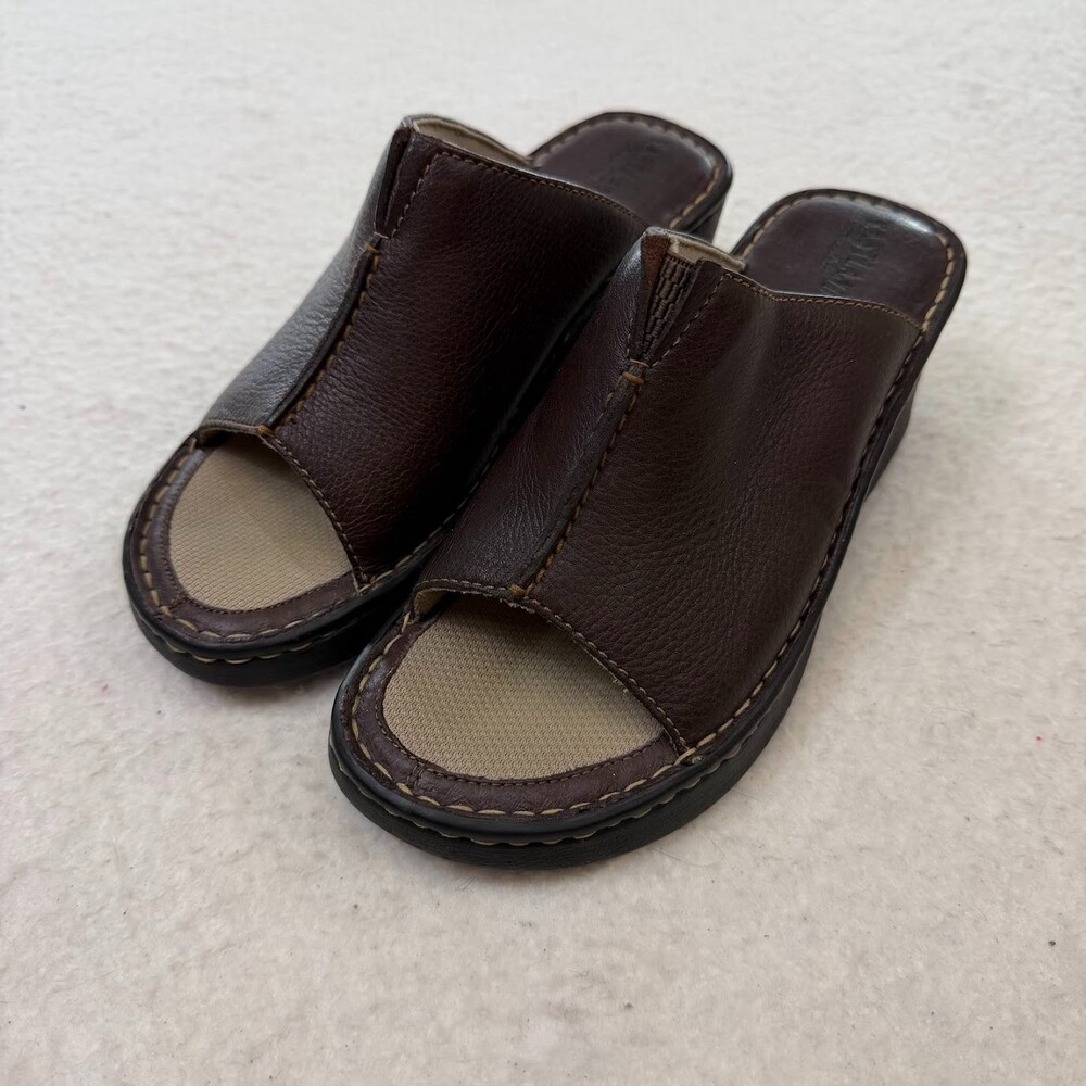 EASTLAND 90s Women's Brown Leather Open Toe Slide Platform Sandals Size 8